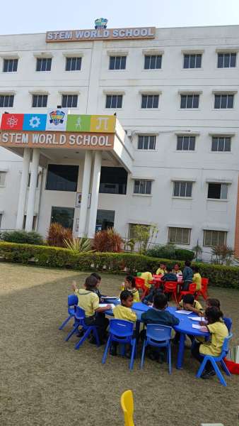 Outdoor Classroom Week for Classes PG - KG