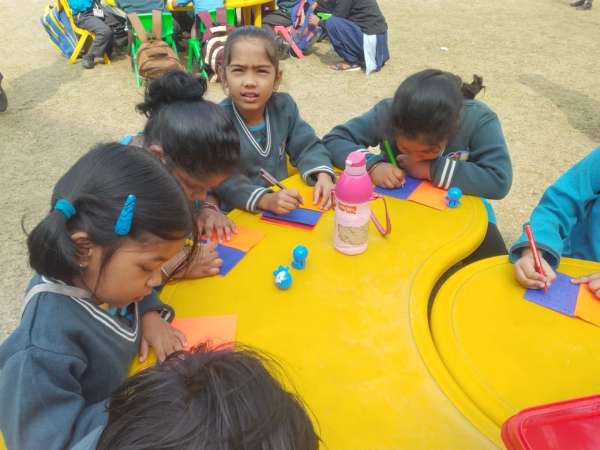 Outdoor Classroom Week for Classes PG - KG