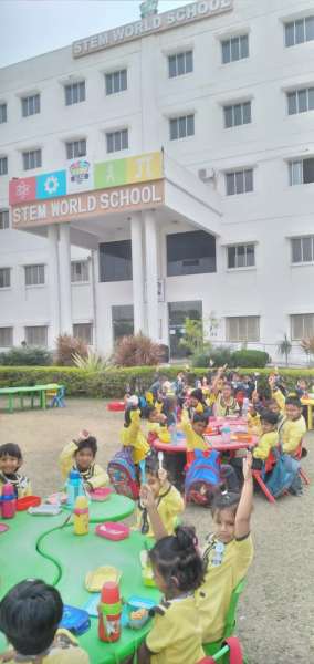 Outdoor Classroom Week for Classes PG - KG