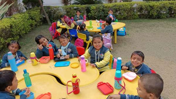 Outdoor Classroom Week for Classes PG - KG