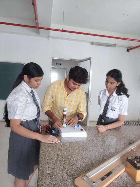 Tinkering Activity conducted at STEM World School (2025)