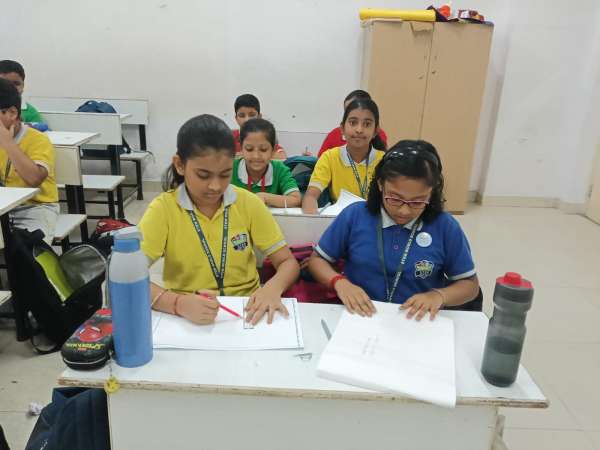 Interhouse Art Competition Classes 3 – 5 (2025)