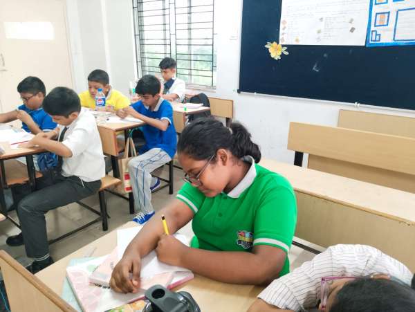 Interhouse Art Competition Classes 6 – 8 (2025)