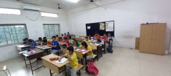 Interhouse Art Competition Classes 6 – 8 (2025)