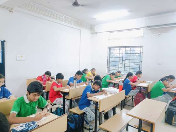 Interhouse Art Competition Classes 6 – 8 (2025)