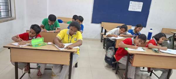 Interhouse Art Competition Classes 6 – 8 (2025)