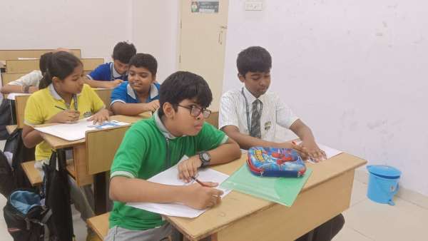 Interhouse Art Competition Classes 6 – 8 (2025)