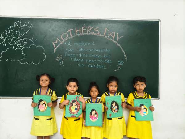 Mother’s Day Celebration Classes PG – KG (2026)